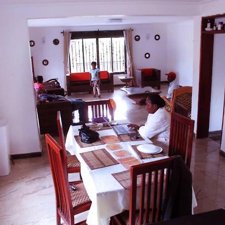 Fortpearls Homestay Fort Portal Екстериор снимка