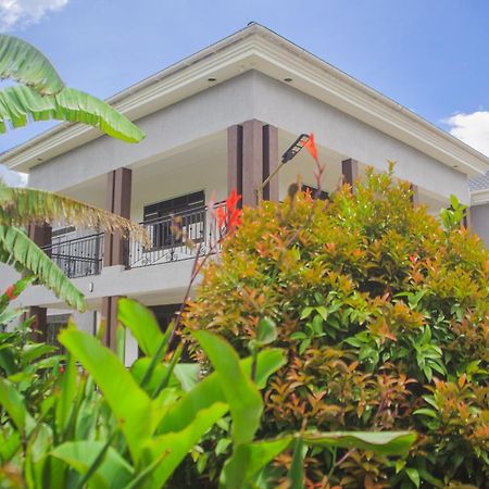 Fortpearls Homestay Fort Portal Екстериор снимка
