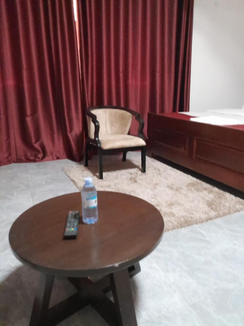 Fortpearls Homestay Fort Portal Екстериор снимка